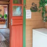 9 Person In Hundeidvik-by Traum *