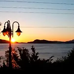 9 Person In Hundeidvik-by Traum *