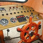 9 Person In Hundeidvik-by Traum *