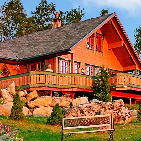 9 Person In Hundeidvik-by Traum * Hundeidvik