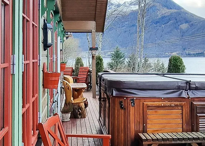 Holiday home 9 Person In Hundeidvik-by Traum Hundeidvik